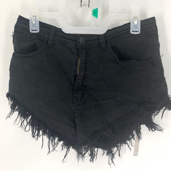 Kan Can Black fringed hem stretch denim short shorts, - Picture 1 of 9